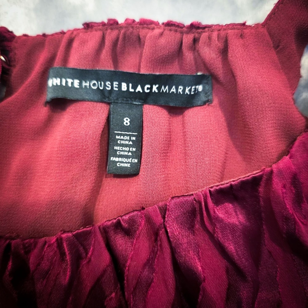 White House Black Market Women's 8 Burgundy Silk Crinkle Sleeveless Smocked Top - Picture 10 of 11